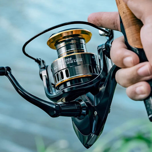 Professional Ultra Light 7000 Gear Ratio 26LB Max Drag CNC Metal Spool Spinning Fishing Reel For Freshwater Saltwater