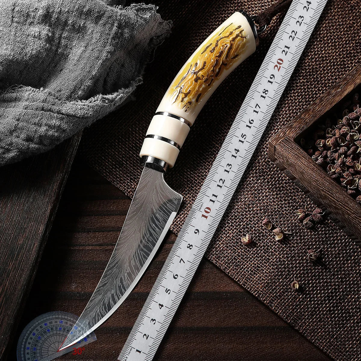 Sharp curved blade, sharp satin finish fruit knife, portable plastic handle boning knife